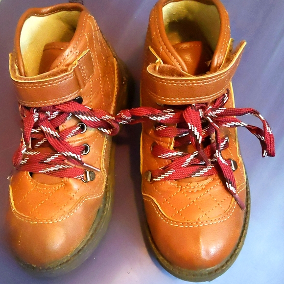 CARTER'S hiking boots 12M - Picture 1 of 4